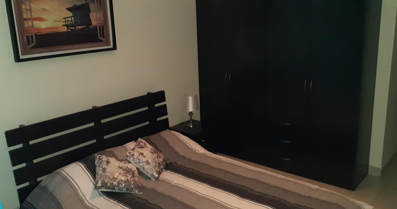 Perfect Tourist Accommodation In Bugibba Square! 圣保罗湾城 外观 照片